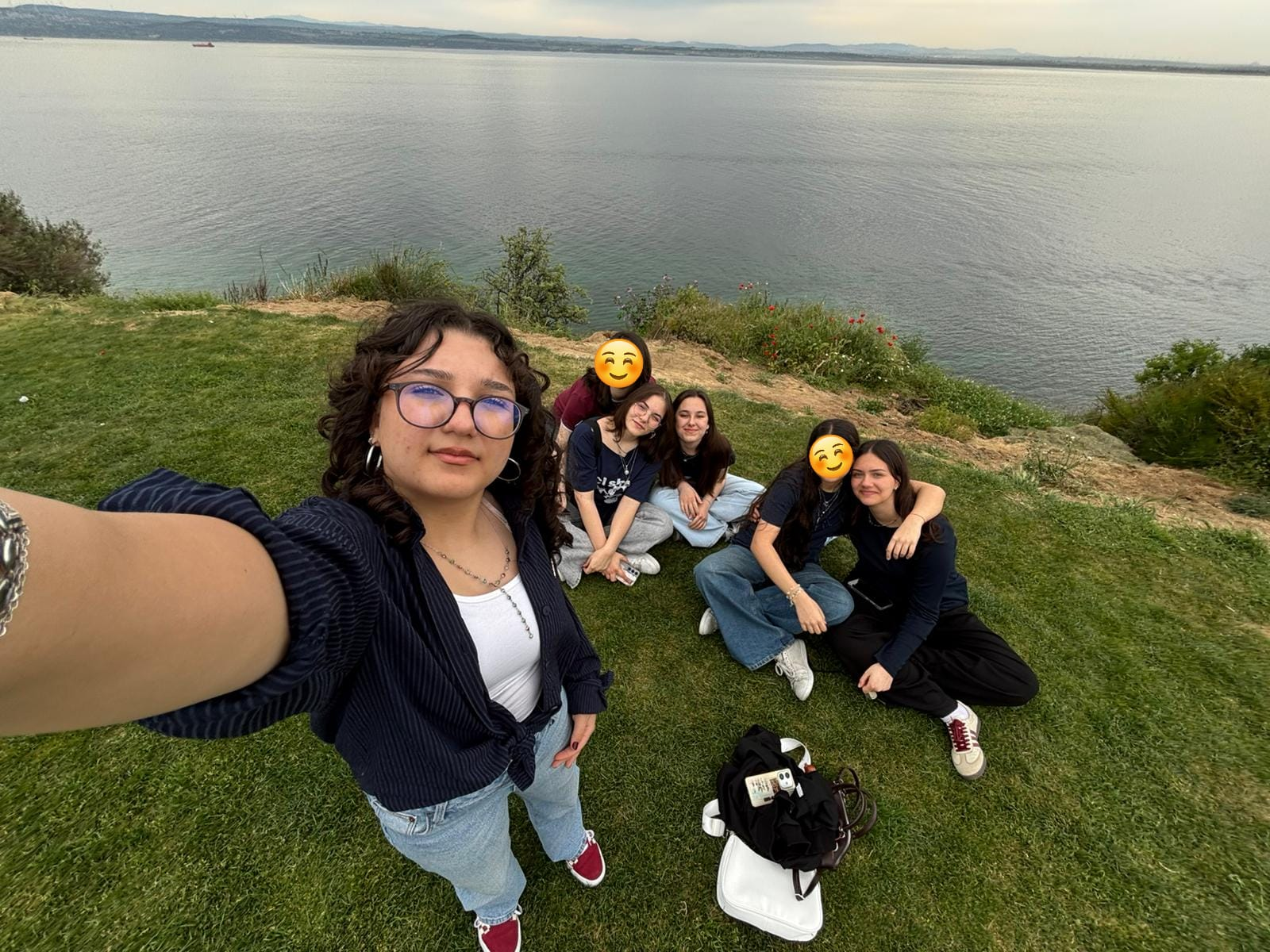 Gülüşün Hiç Eksik Olmasın